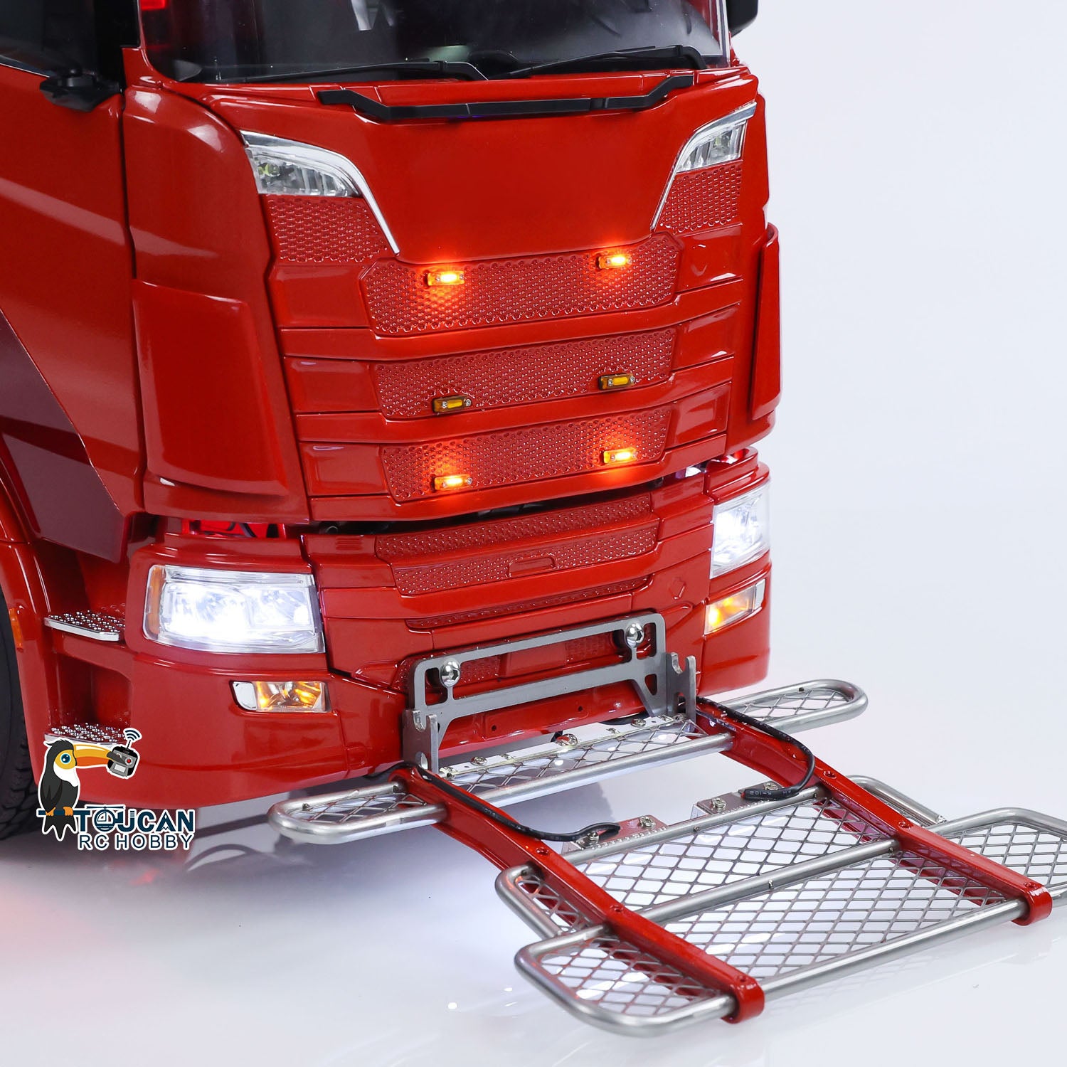 ScaleClub 770S 1/14 RC 8x8 Metal Chassis Tractor Truck front bumper detail