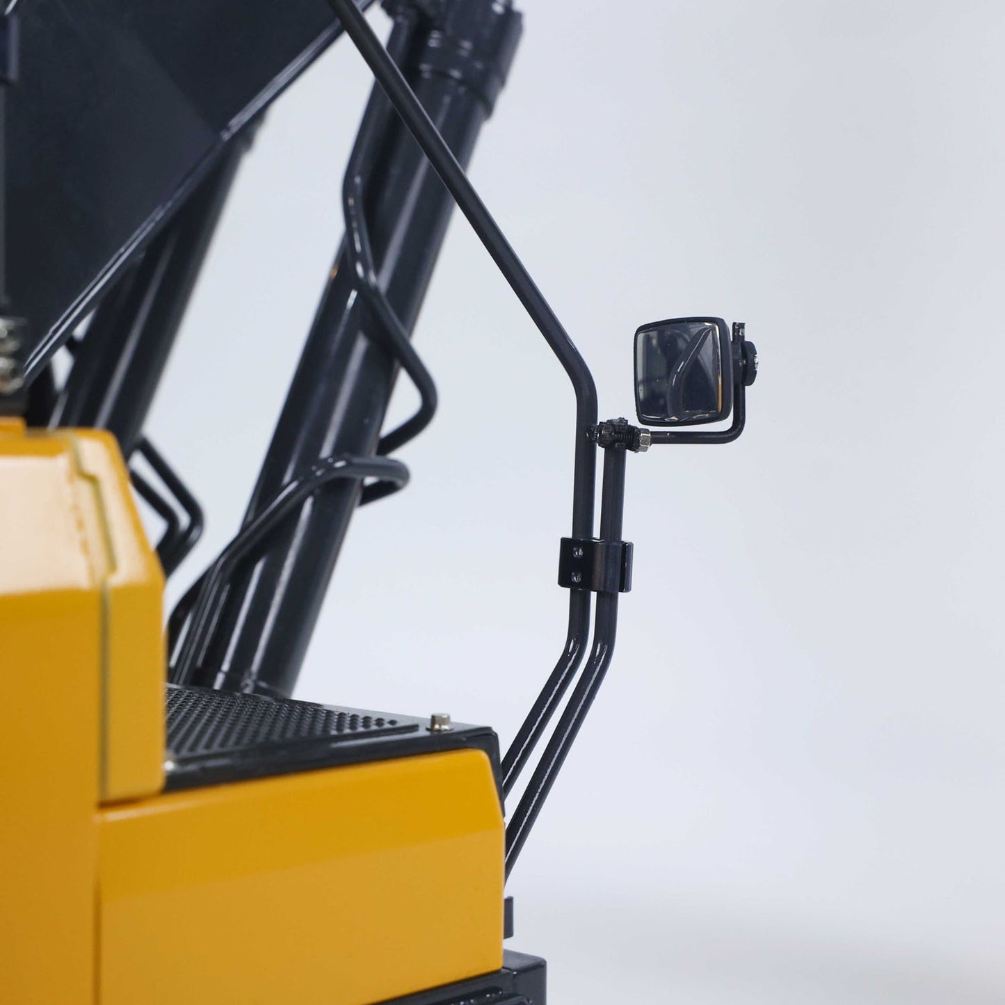 Super Frog E400 1/14 RC hydraulic excavator side mirror detail close-up view