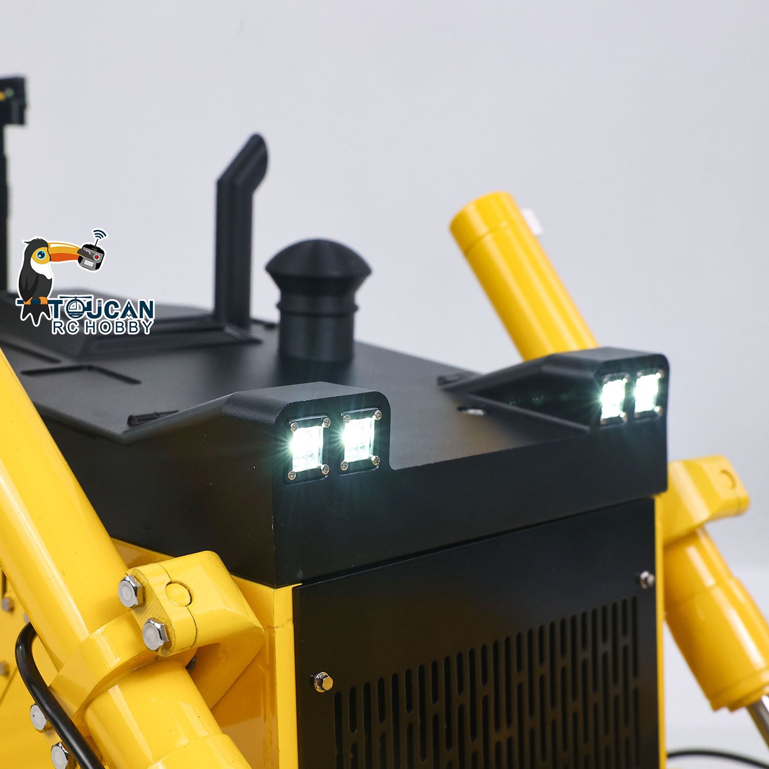 TOUCAN 1/12 RC Hydraulic Bulldozer D155AX Front LED Light System and Headlight Detail