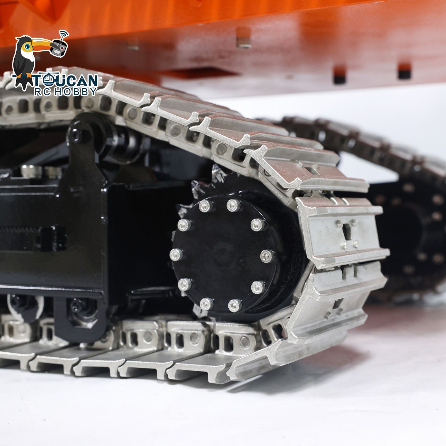 TOUCAN 385CF 1/8 Metal Hydraulic RC Excavator drive wheel detail for tracked movement