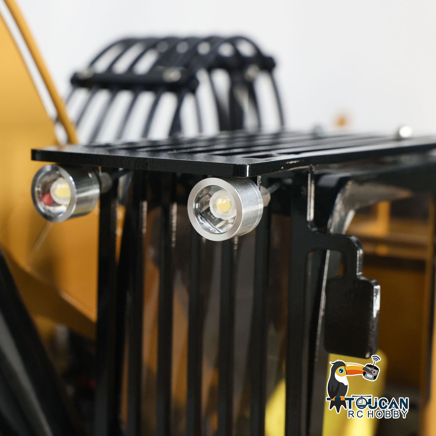 TOUCAN 385CF 1/8 Metal RC Hydraulic Crawler Excavator roof light module detail