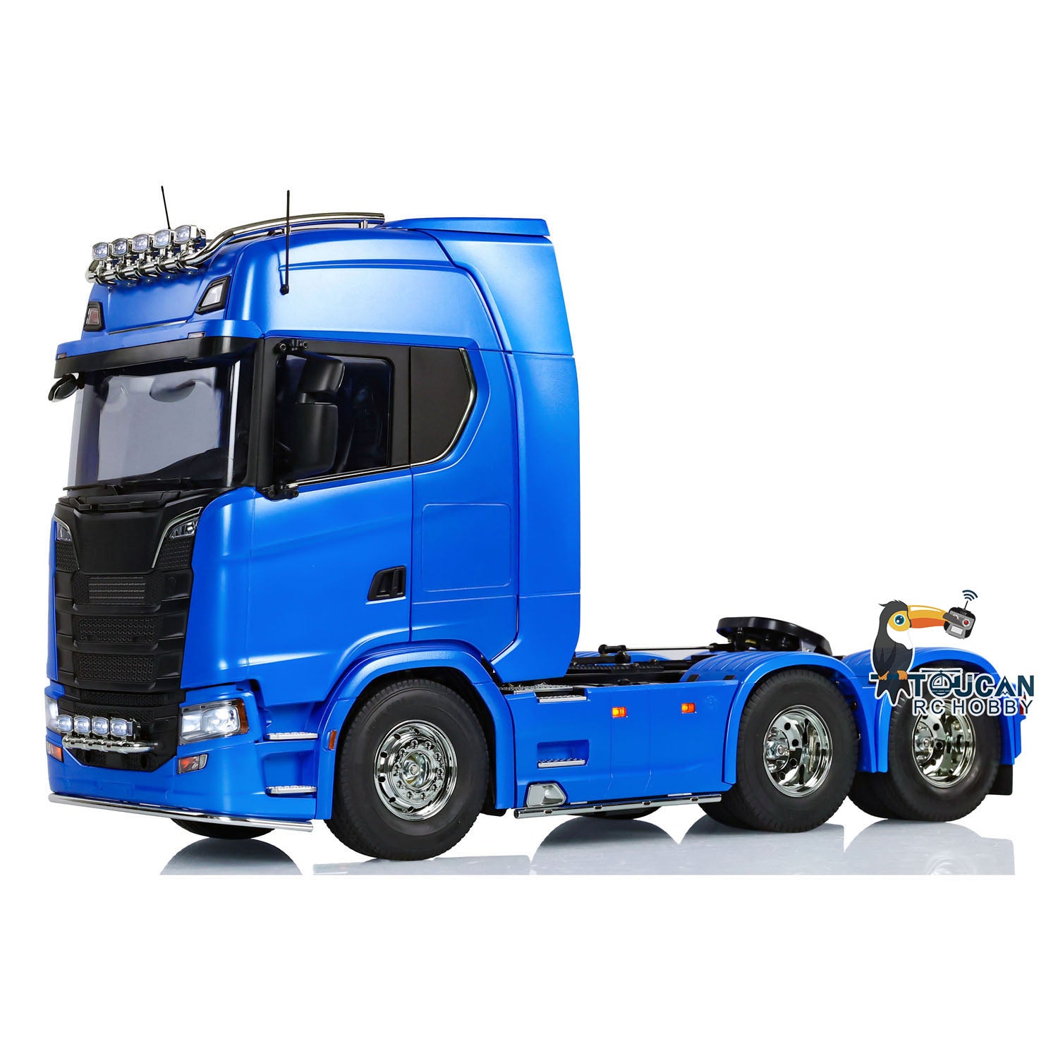 TOUCAN 56368 770S 1/14 6x4 RC Tractor Truck side view with painted body and tractor chassis