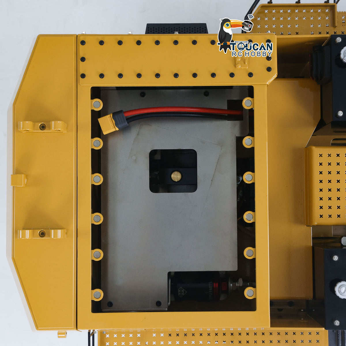 TOUCAN 6015B 1/14 Metal Hydraulic RC Excavator battery compartment detail