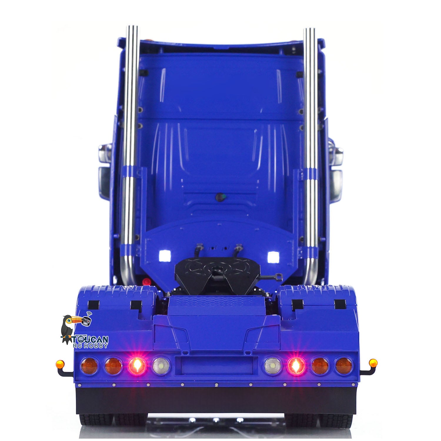 TOUCAN 770S 1/14 RC tractor truck rear view with lighting system detail