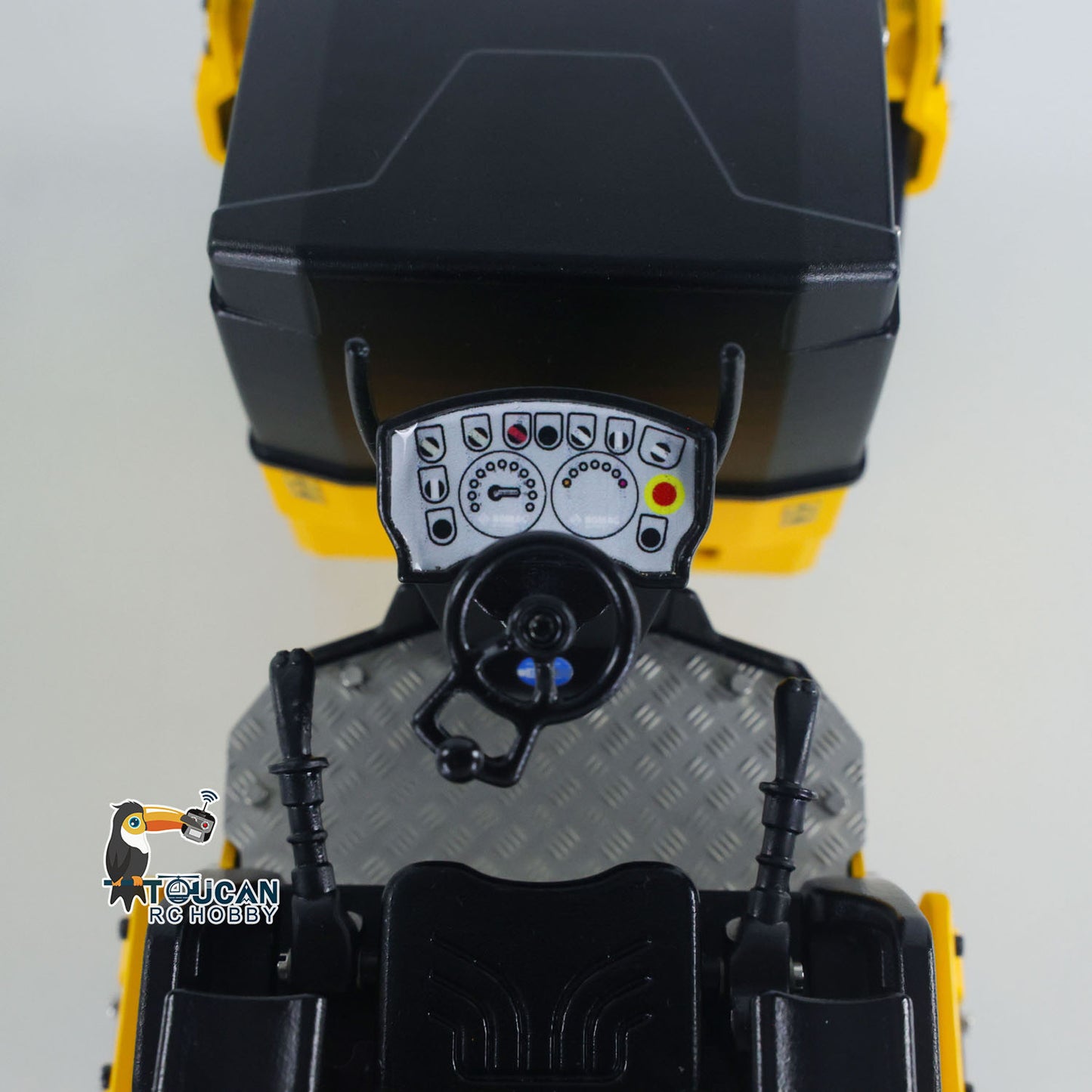 TOUCAN BW120AD 1/14 Metal RC Road Roller Compactor steering wheel detail for responsive control