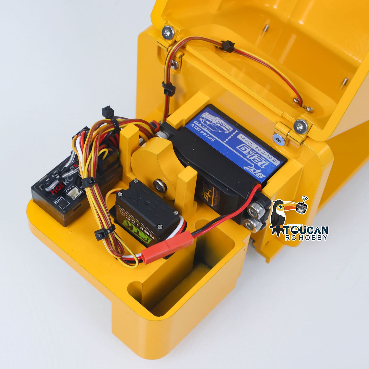 TOUCAN JC01 1/14 Metal Electric RC Reach Forklift battery compartment detail