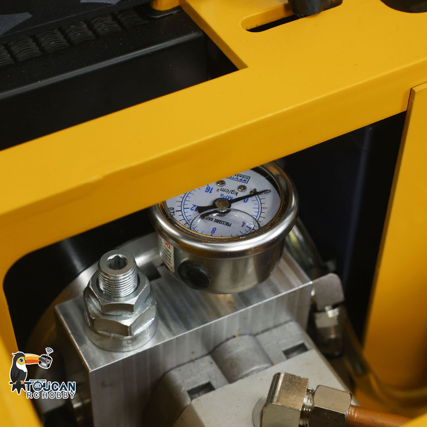 TYMX 390F 1/8 Metal Hydraulic RC Excavator Heavy Duty Digger battery compartment detail
