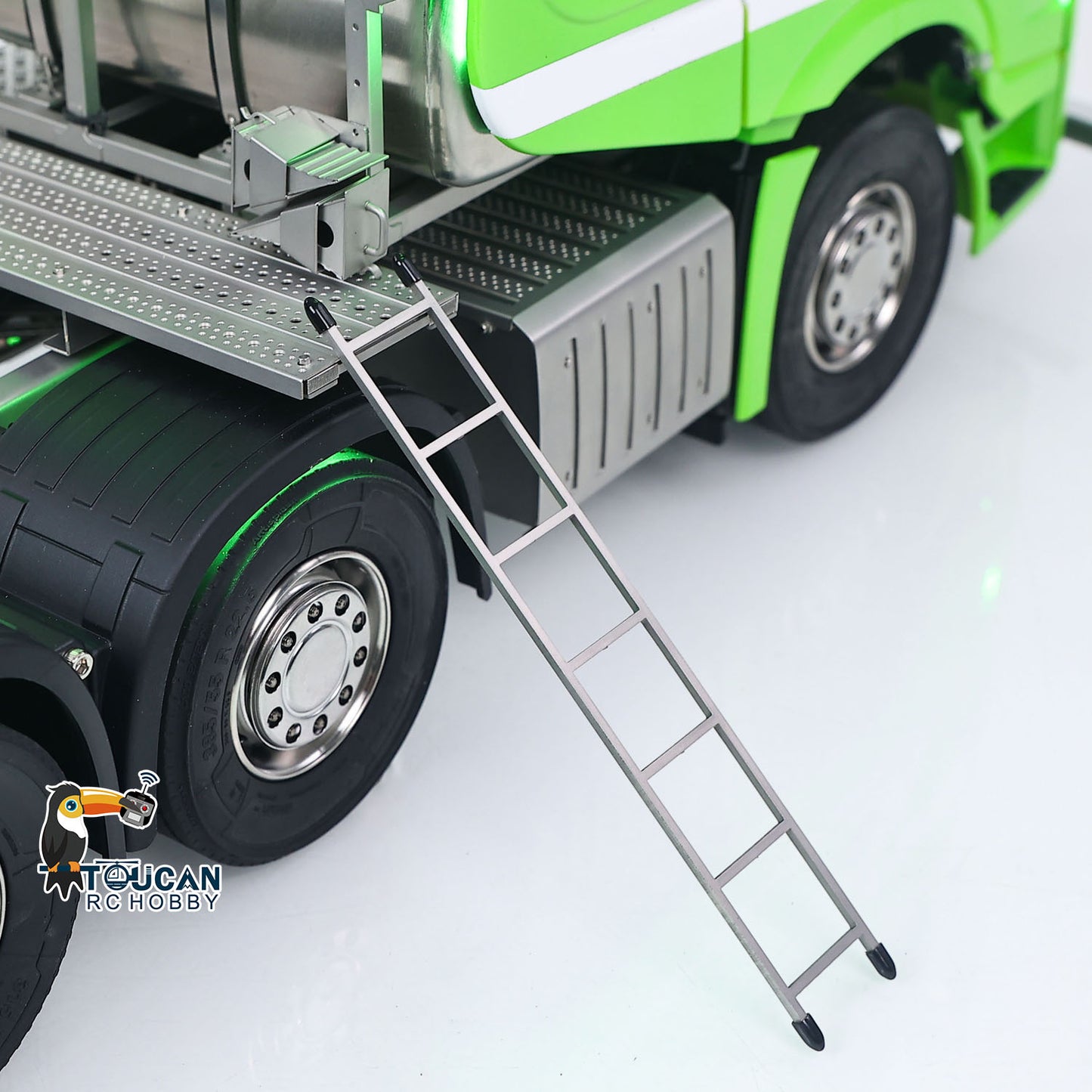 1/14 RC 10x10 Metal Tractor Truck Side Profile Detail