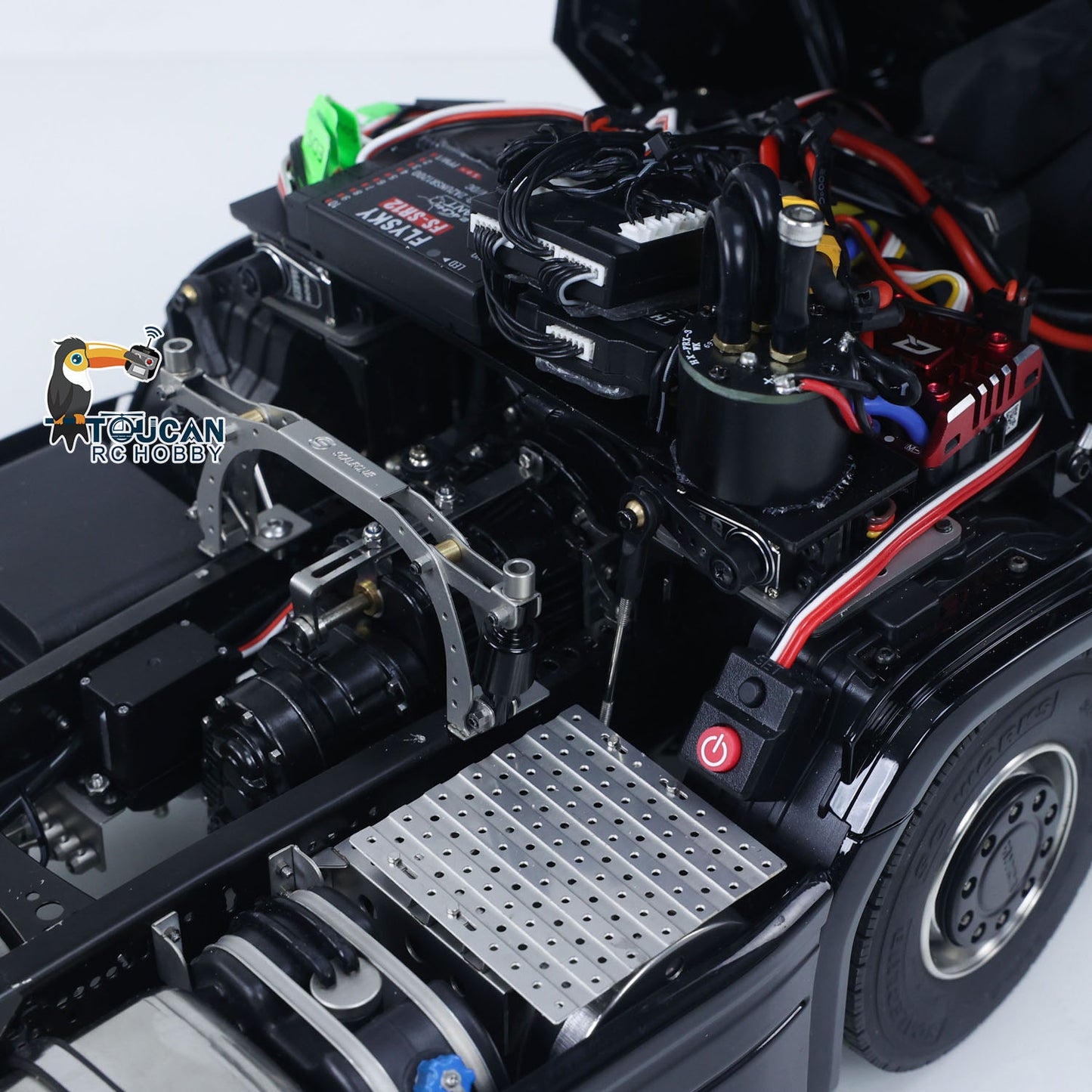 Unitru 05 rc tractor truck chassis internal frame structure detail close up